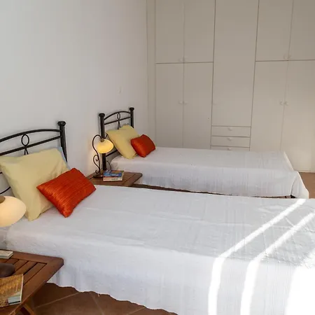 Waterfront Bliss In Diakofti, Kythira 2 Bedroom شقة *